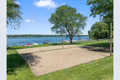 54  Lausanne Ct #05, Geneva, WI 53147 - Photo 3