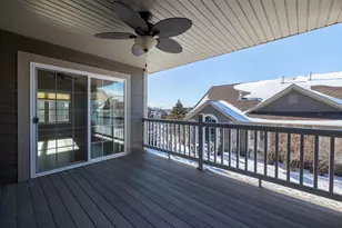 282 Lower Woodford Cir, West Bend, WI 53090 - Photo 5