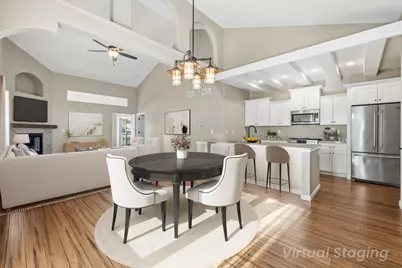 282  Lower Woodford Cir, West Bend, WI 53090 - Photo 9