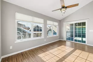 282 Lower Woodford Cir, West Bend, WI 53090 - Photo 19