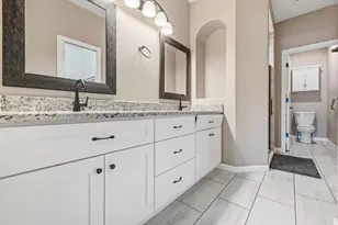 282 Lower Woodford Cir, West Bend, WI 53090 - Photo 23