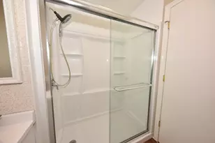 4948 S 15th St, Milwaukee, WI 53221 - Photo 15