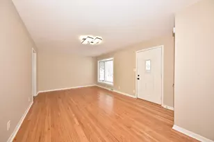 4948 S 15th St, Milwaukee, WI 53221 - Photo 5