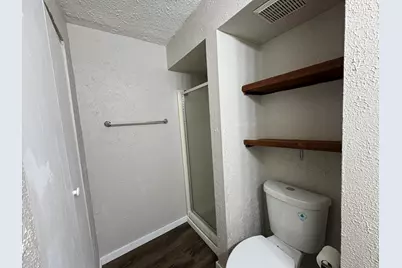 2109  Washington Ave Upper #2, Racine, WI 53403 - Photo 7