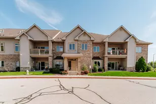 1405 Gabriel Dr, Waukesha, WI 53188 - Photo 23