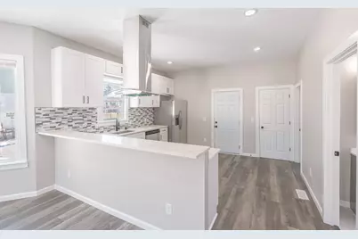 3513 W Lloyd St #3515, Milwaukee, WI 53208 - Photo 3