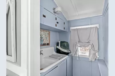 1129 S 20th St, Manitowoc, WI 54220 - Photo 5