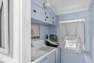 1129 S 20th St, Manitowoc, WI 54220 - Photo 5