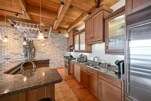 541 E Erie St, Milwaukee, WI 53202 - Photo 13