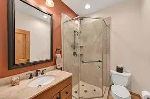 541 E Erie St, Milwaukee, WI 53202 - Photo 19