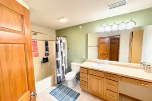 4864 S Forest Ridge Dr, New Berlin, WI 53151 - Photo 15