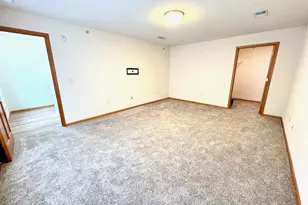 4864 S Forest Ridge Dr, New Berlin, WI 53151 - Photo 19