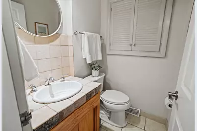 8930 N Maitland Rd, Bayside, WI 53217 - Photo 15