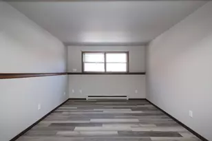 677 W 3rd Ave, Oshkosh, WI 54902 - Photo 21