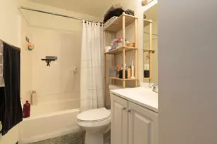 677 W 3rd Ave, Oshkosh, WI 54902 - Photo 27