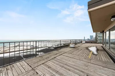 1919 N Summit Ave #11C, Milwaukee, WI 53202 - Photo 97