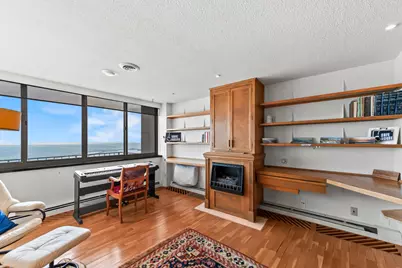 1919 N Summit Ave #11C, Milwaukee, WI 53202 - Photo 35