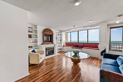 1919 N Summit Ave #11C, Milwaukee, WI 53202 - Photo 25