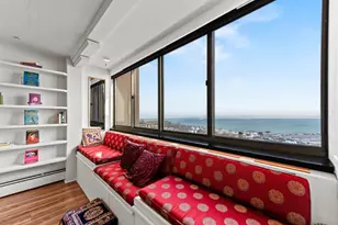 1919 N Summit Ave, Milwaukee, WI 53202 - Photo 29