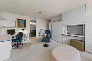 1919 N Summit Ave, Milwaukee, WI 53202 - Photo 63