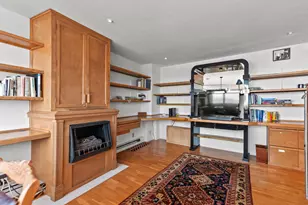 1919 N Summit Ave, Milwaukee, WI 53202 - Photo 39