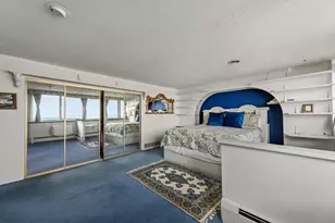 1919 N Summit Ave, Milwaukee, WI 53202 - Photo 49