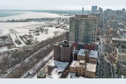 1919 N Summit Ave #11C, Milwaukee, WI 53202 - Photo 105