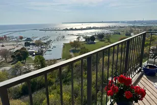 1919 N Summit Ave, Milwaukee, WI 53202 - Photo 117