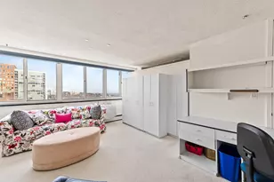 1919 N Summit Ave, Milwaukee, WI 53202 - Photo 63