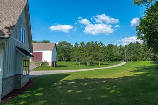 4779 N Pine Meadows Ln, Chenequa, WI 53029 - Photo 19