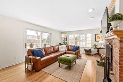 17740  Lisa Ln, Brookfield, WI 53045 - Photo 9