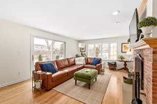 17740 Lisa Ln, Brookfield, WI 53045 - Photo 9