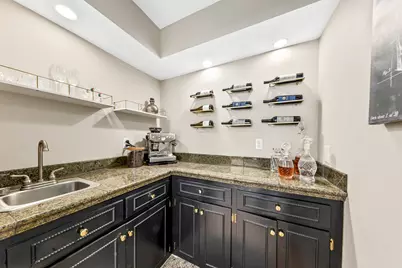 17740  Lisa Ln, Brookfield, WI 53045 - Photo 15