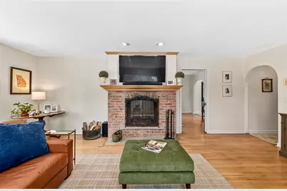 17740  Lisa Ln, Brookfield, WI 53045 - Photo 11