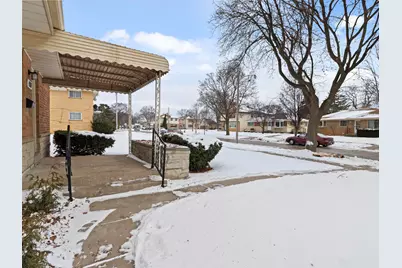 4357 N 83rd St, Milwaukee, WI 53222 - Photo 5