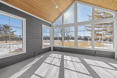 303  Fairway Meadows Ln, Sheboygan Falls, WI 53085 - Photo 7