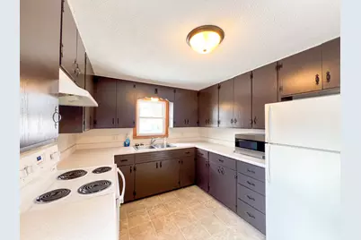 301 E Park St, Westby, WI 54667 - Photo 7