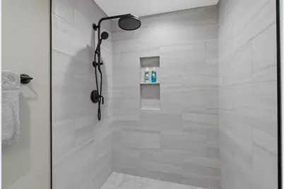 279  Victorian Village Dr #40, Elkhart Lake, WI 53020 - Photo 19