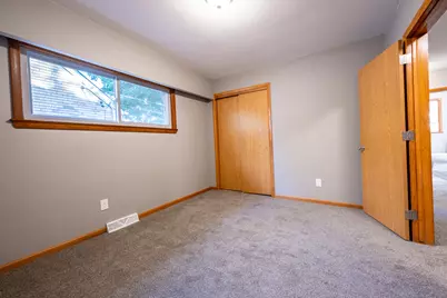 2701  4th Ave, South Milwaukee, WI 53172 - Photo 9