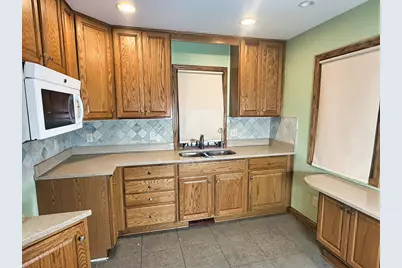 8602 W Beloit Rd, Milwaukee, WI 53227 - Photo 11