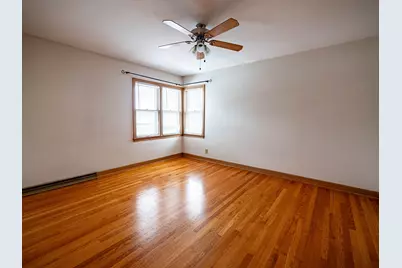 2102 E Howard Ave #2104, Saint Francis, WI 53235 - Photo 21