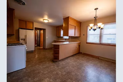 2102 E Howard Ave #2104, Saint Francis, WI 53235 - Photo 19