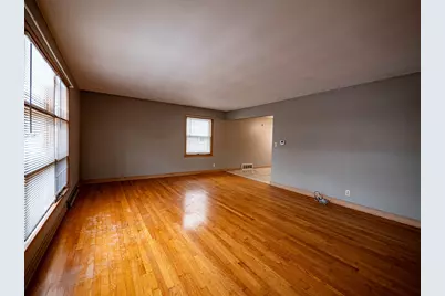 2102 E Howard Ave #2104, Saint Francis, WI 53235 - Photo 15