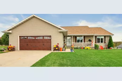 104  Carolyn Ct, Eden, WI 53019 - Photo 1