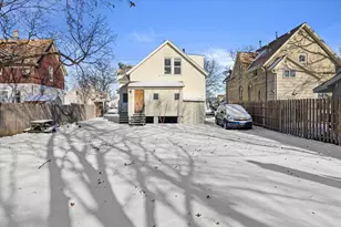 823 Yout St, Racine, WI 53402 - Photo 37