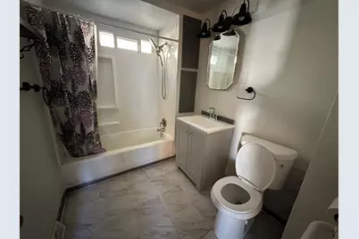 823  Yout St, Racine, WI 53402 - Photo 33