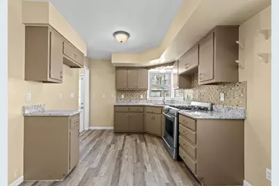 7140 N 48th St, Milwaukee, WI 53223 - Photo 9