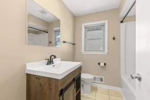 7140 N 48th St, Milwaukee, WI 53223 - Photo 23