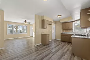 7140 N 48th St, Milwaukee, WI 53223 - Photo 7