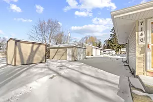 7140 N 48th St, Milwaukee, WI 53223 - Photo 25